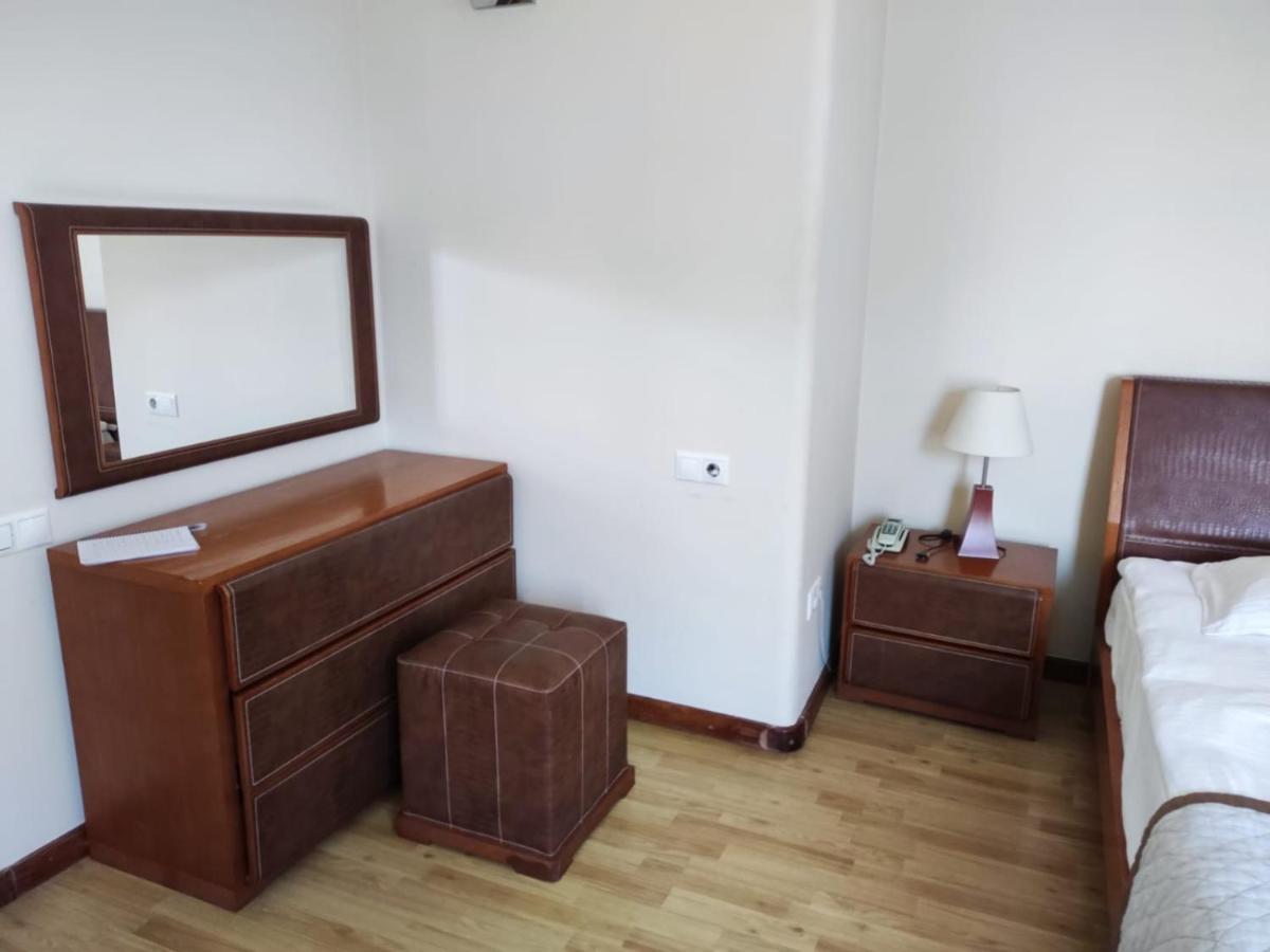 Hotel Beaumonde Garden Tbilisi Ngoại thất bức ảnh