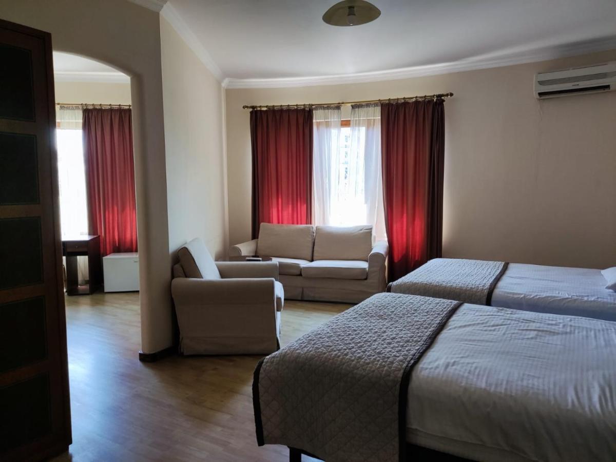 Hotel Beaumonde Garden Tbilisi Ngoại thất bức ảnh