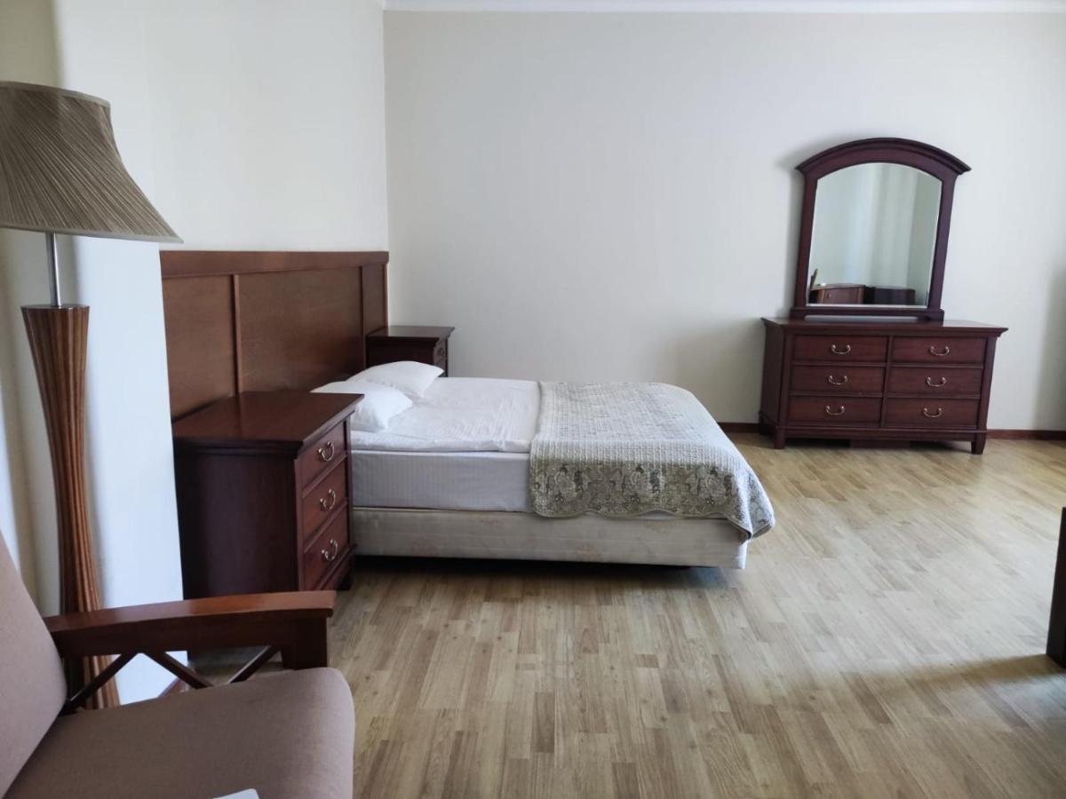 Hotel Beaumonde Garden Tbilisi Ngoại thất bức ảnh