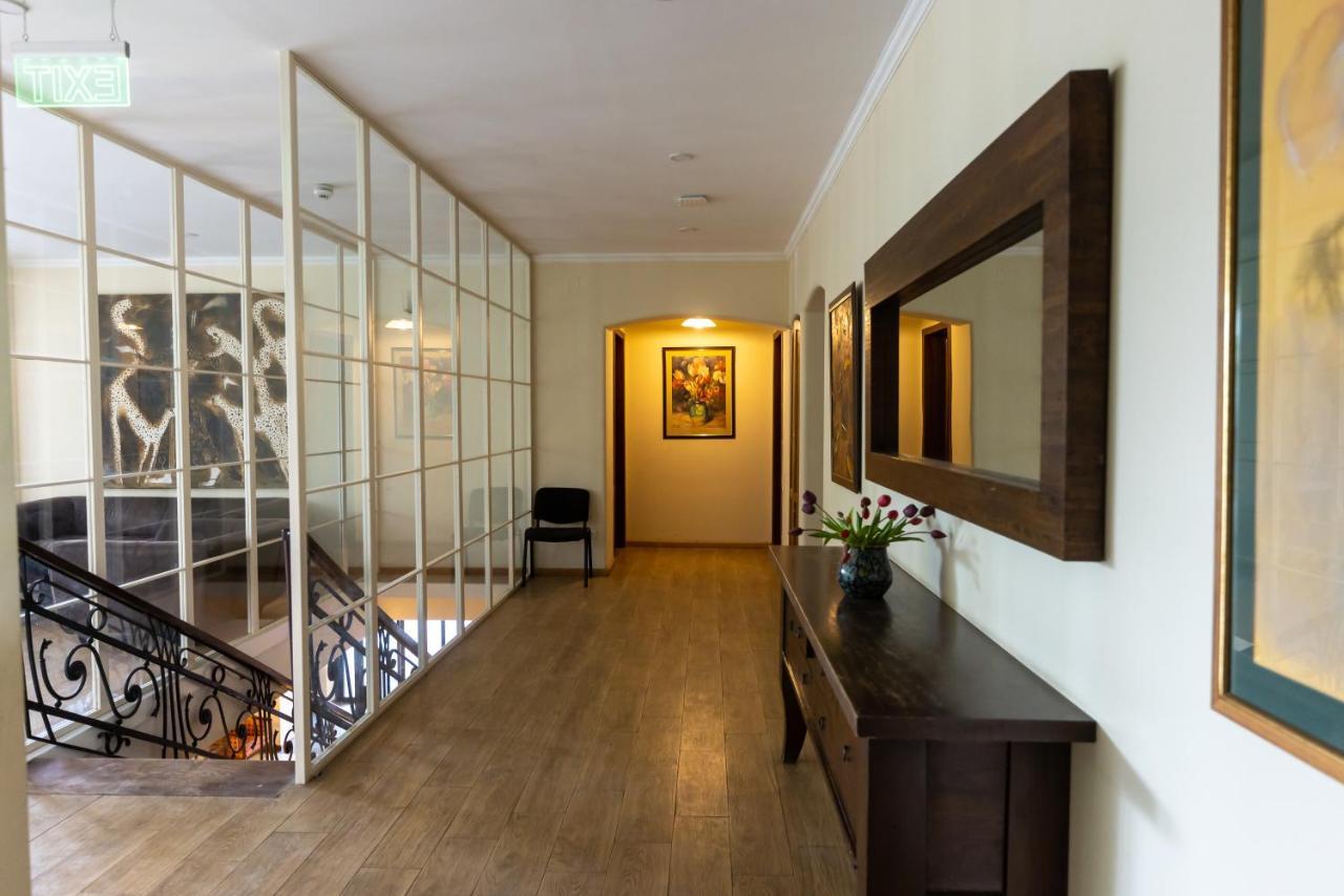 Hotel Beaumonde Garden Tbilisi Ngoại thất bức ảnh