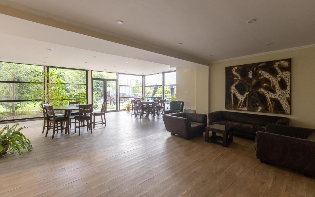 Hotel Beaumonde Garden Tbilisi Ngoại thất bức ảnh