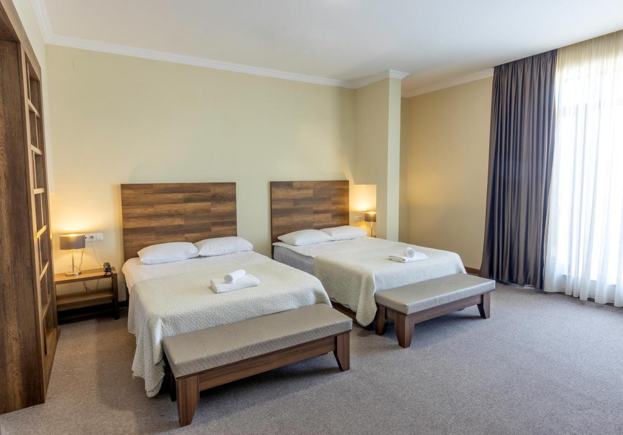 Hotel Beaumonde Garden Tbilisi Ngoại thất bức ảnh