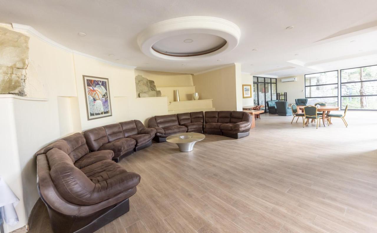 Hotel Beaumonde Garden Tbilisi Ngoại thất bức ảnh
