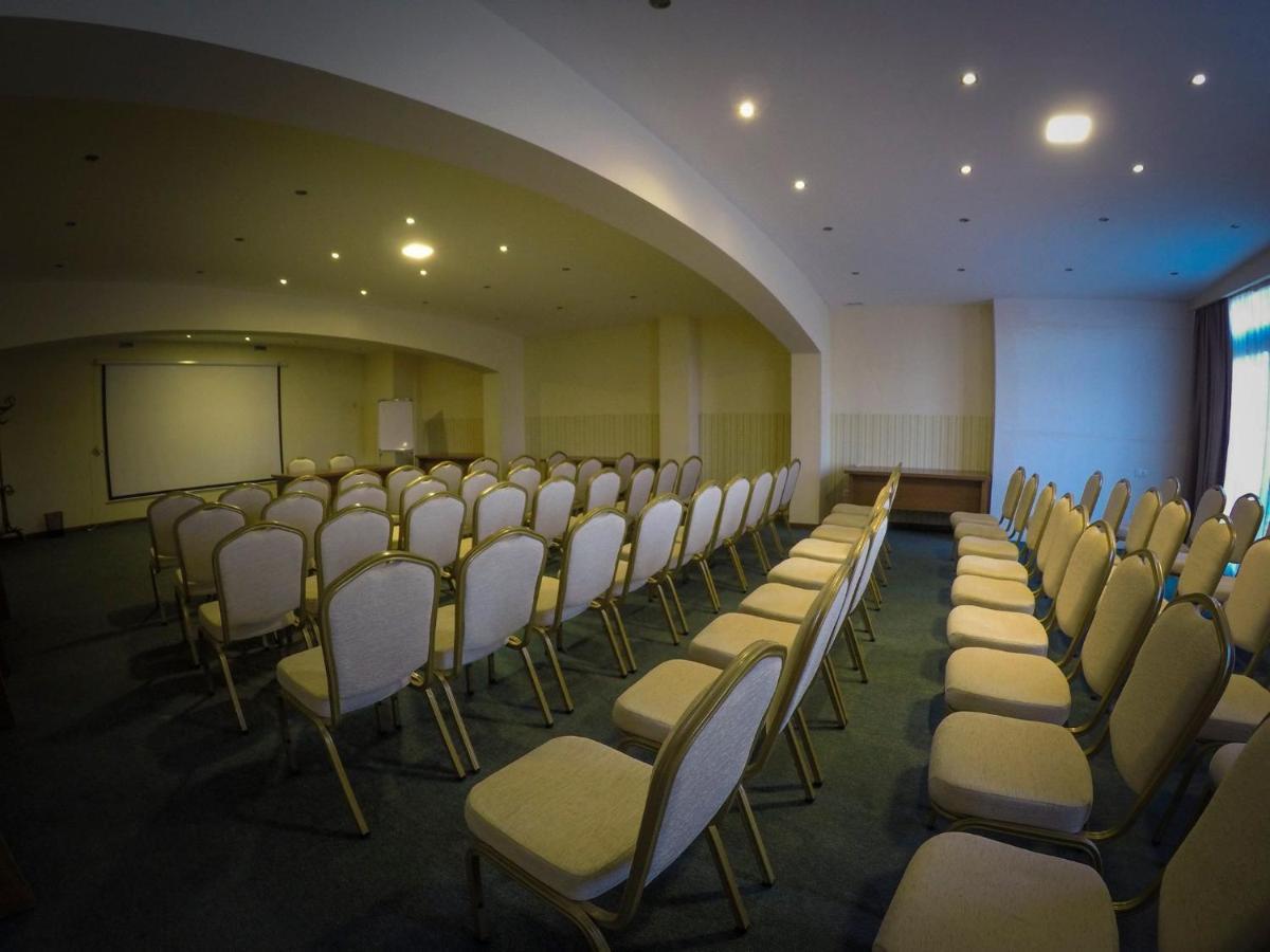Hotel Beaumonde Garden Tbilisi Ngoại thất bức ảnh