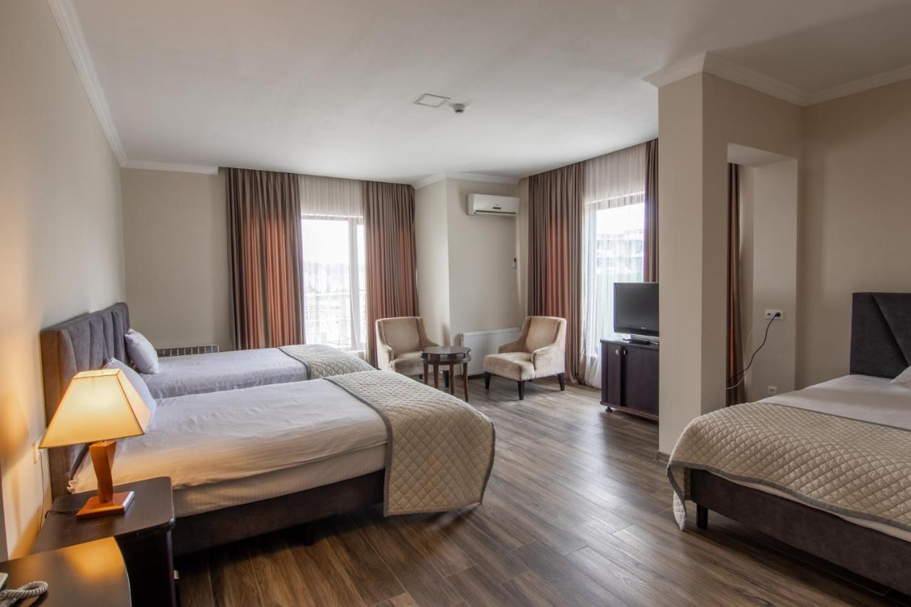 Hotel Beaumonde Garden Tbilisi Ngoại thất bức ảnh