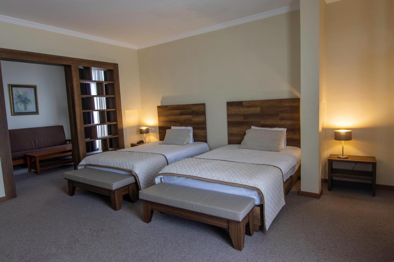 Hotel Beaumonde Garden Tbilisi Ngoại thất bức ảnh
