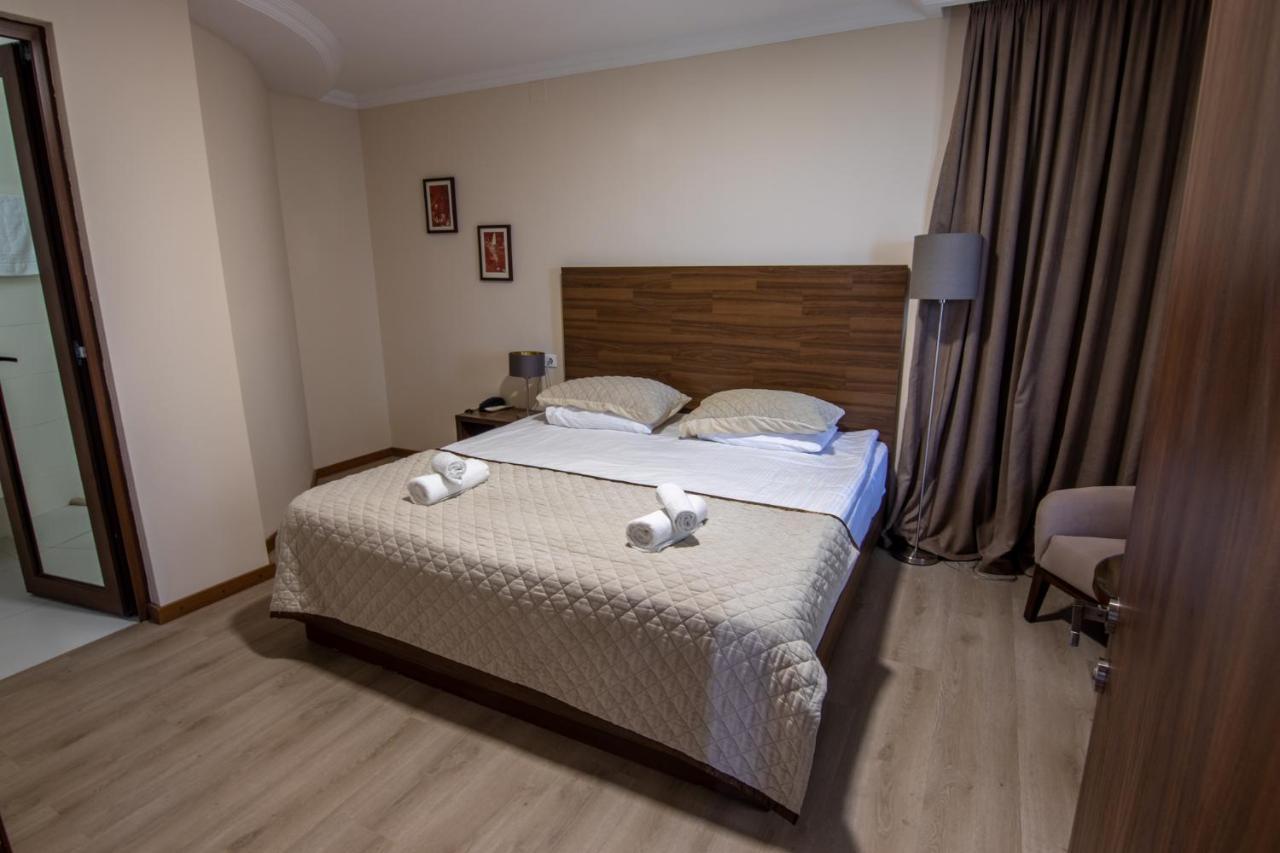 Hotel Beaumonde Garden Tbilisi Ngoại thất bức ảnh
